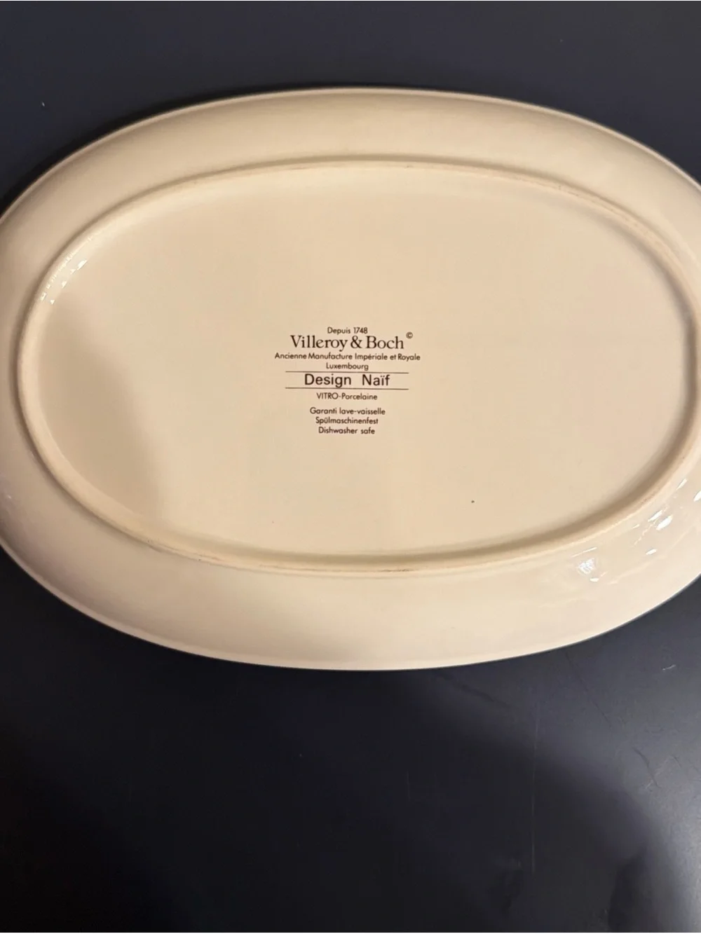 Pickle Dish w/ Tabs Design Naif by VILLEROY & BOCH 10 1/4